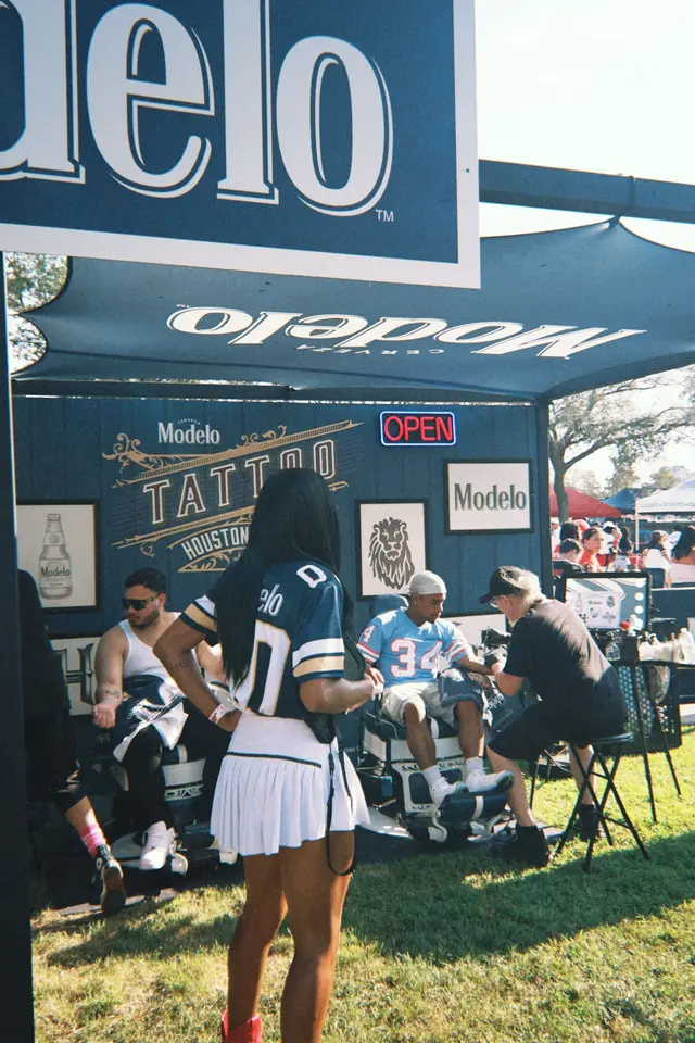 Modelo - Houston Texans